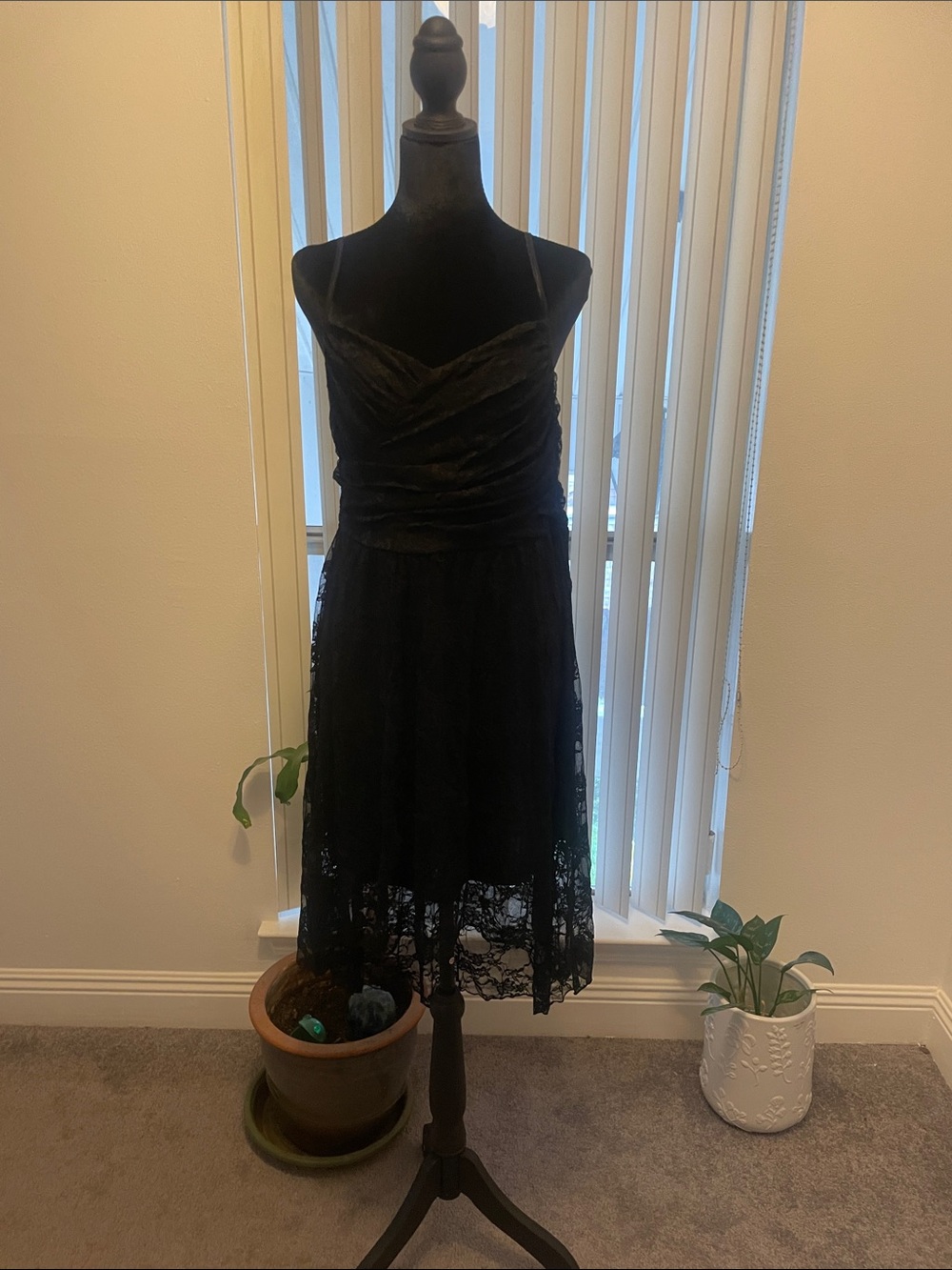 Love Reign Black Lace Midi Dress